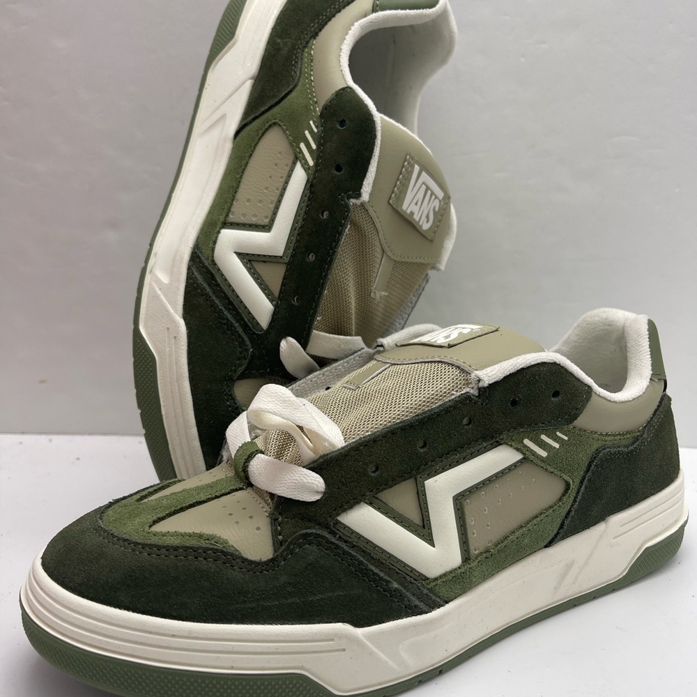 Vans Men’s 10.5 Upland
Green/Multi
VN000D1HBGK Skate Sneakers - Picture 16 of 16